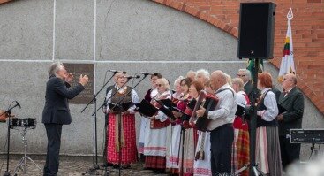  Šiaulių kultūros centro choro „Tremtinys“ 35-mečiui skirtas šventinis koncertas „Širdimi jauni“ 