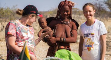 FILMAS„DVIRAČIAIS AFRIKOJE: NAMIBIJA
