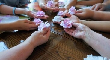 Kursai paauglėms Klaipedoje - gėlių kūrimas