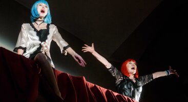 BALKONAS | Jaunimo teatro spektaklis