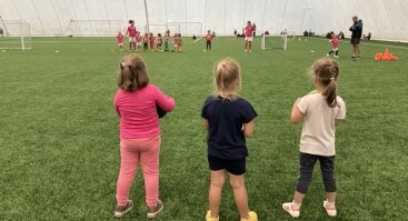 Atviros futbolo treniruotės 4-8 metų mergaitėms MFA Bitės akademijoje 