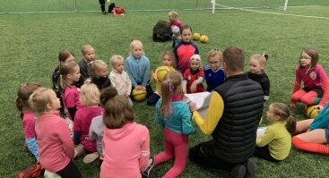 Atviros futbolo treniruotės 4-8 metų mergaitėms MFA Bitės akademijoje 