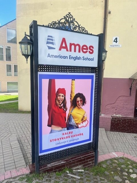 AMES kalbų akademija