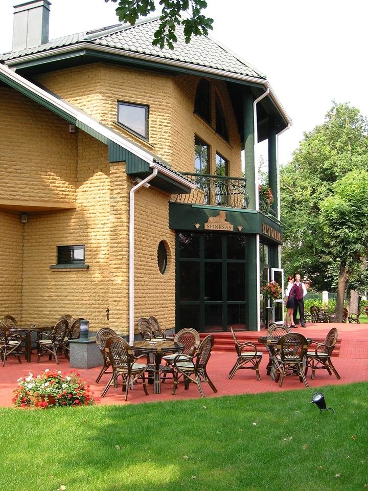 Viešbutis - restoranas "Sfinksas"